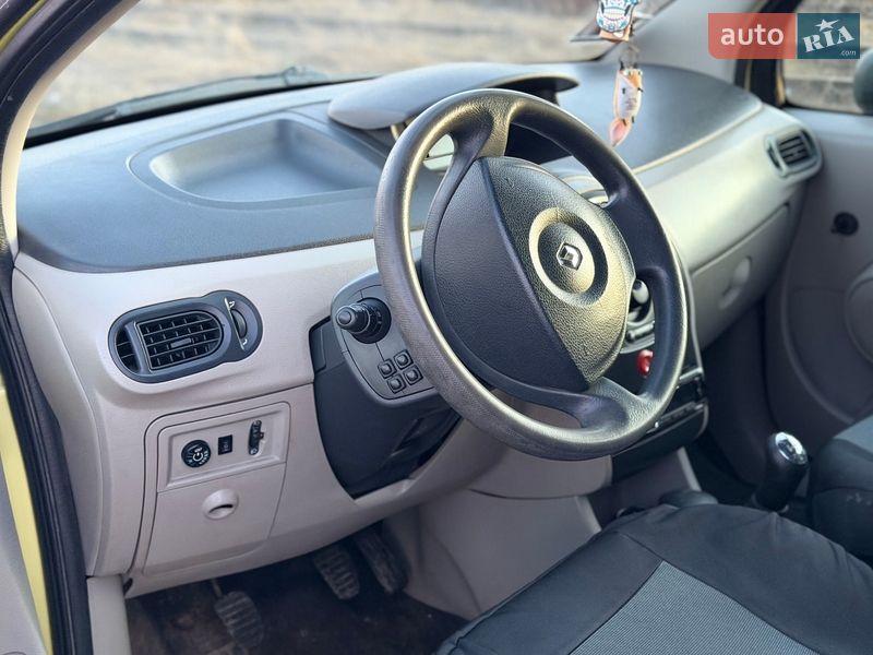 Хэтчбек Renault Modus 2005 в Бердичеве