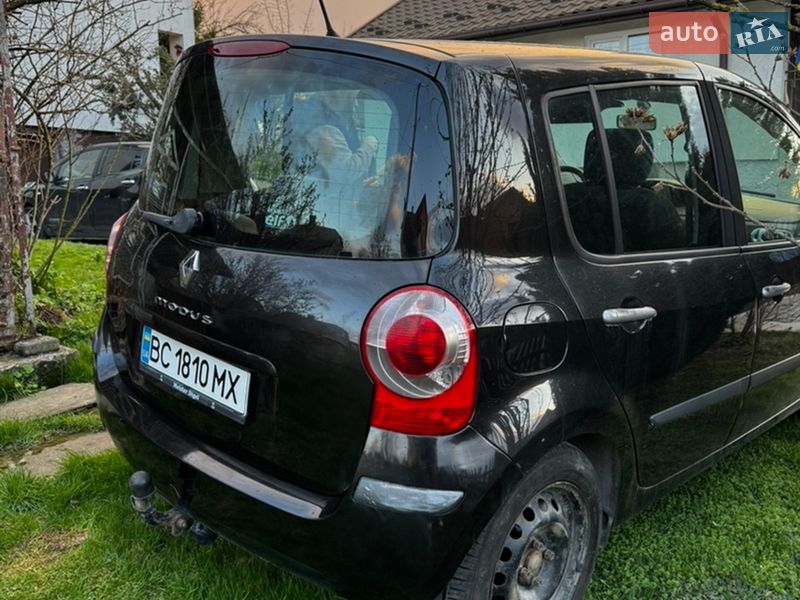 Хетчбек Renault Modus 2007 в Стебнику