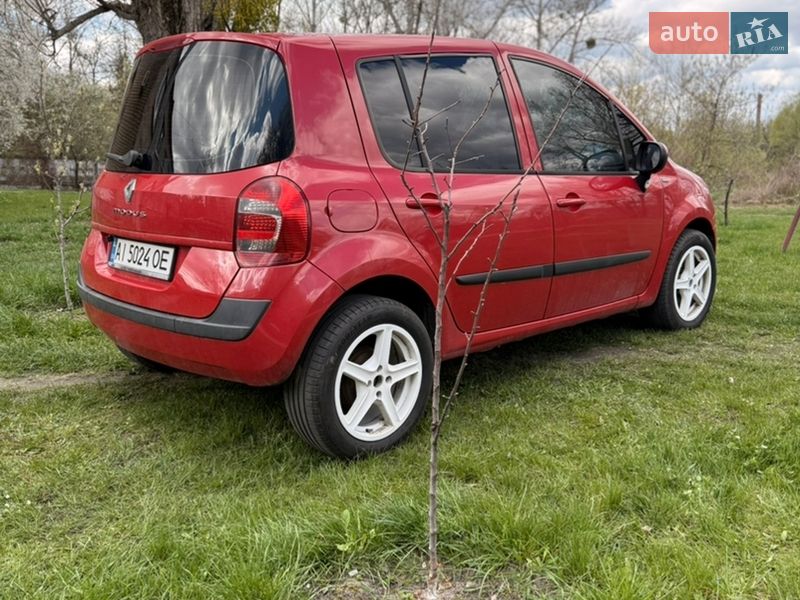 Хэтчбек Renault Modus 2012 в Киеве