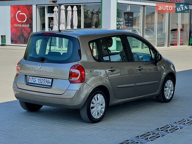 Хэтчбек Renault Modus 2012 в Житомире