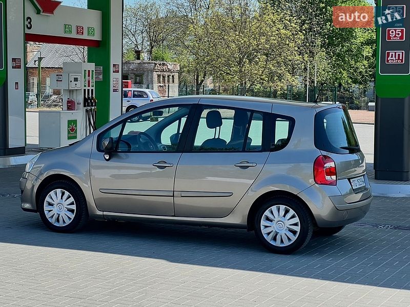 Хэтчбек Renault Modus 2012 в Житомире
