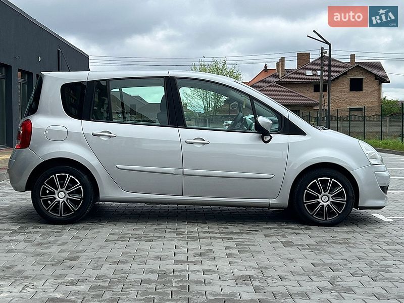 Хэтчбек Renault Modus 2009 в Луцке