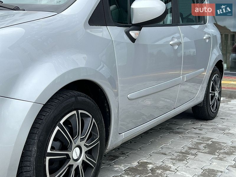 Хэтчбек Renault Modus 2009 в Луцке