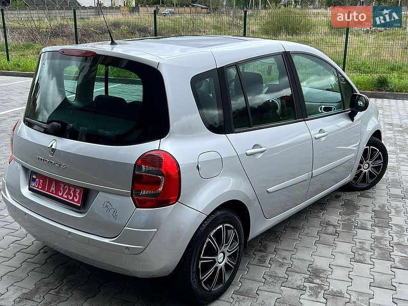 Хэтчбек Renault Modus 2009 в Луцке