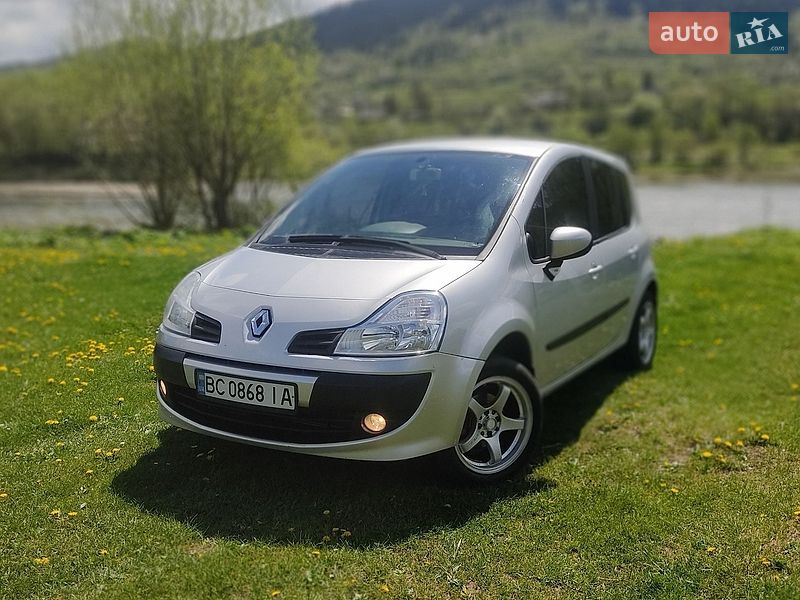 Хэтчбек Renault Modus 2010 в Львове