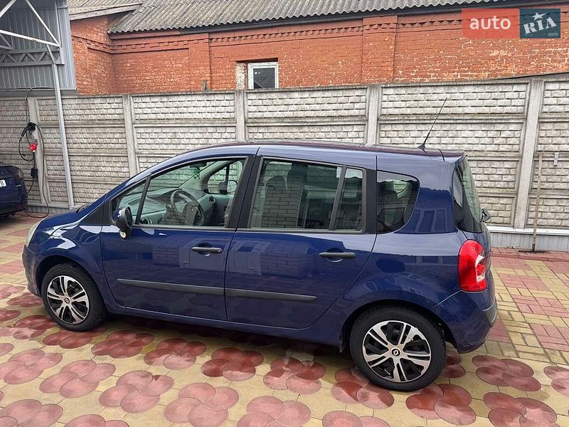 Хэтчбек Renault Modus 2008 в Киеве