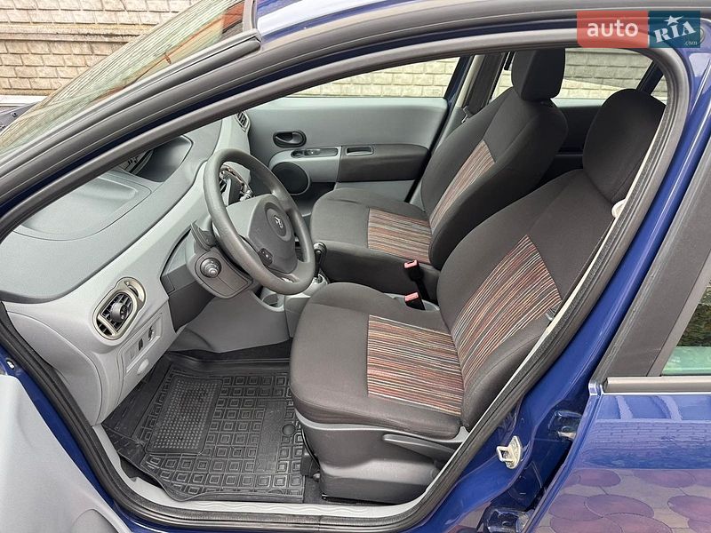 Хэтчбек Renault Modus 2008 в Киеве
