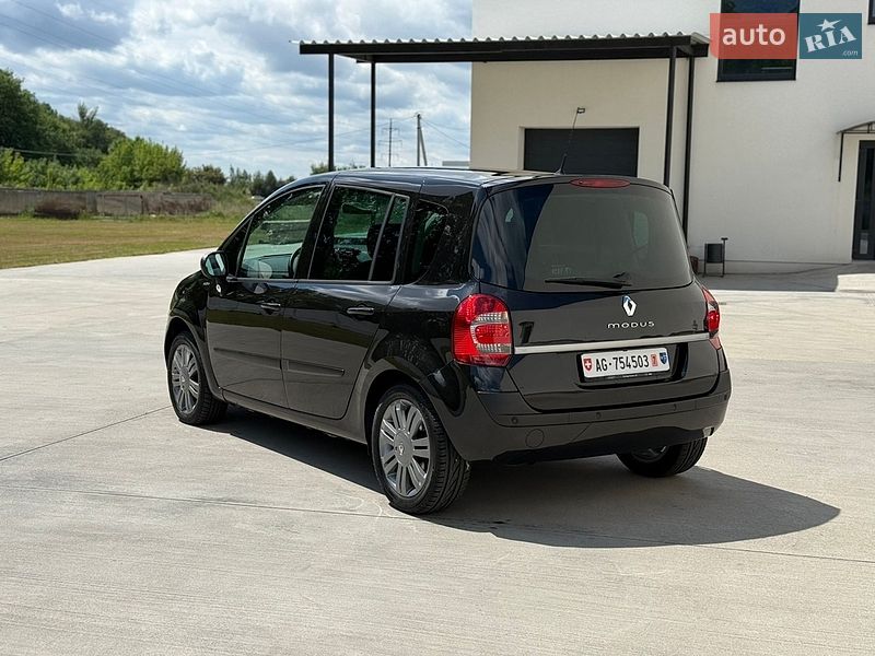 Хэтчбек Renault Modus 2011 в Луцке