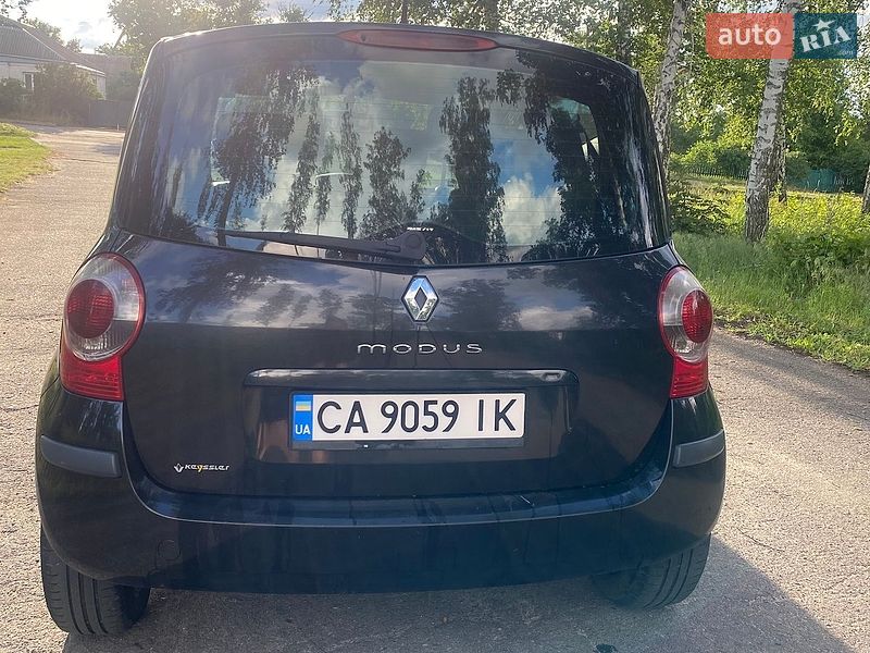 Хэтчбек Renault Modus 2006 в Звенигородке