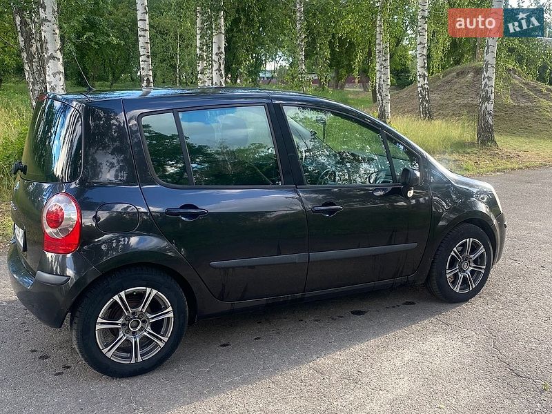 Хэтчбек Renault Modus 2006 в Звенигородке