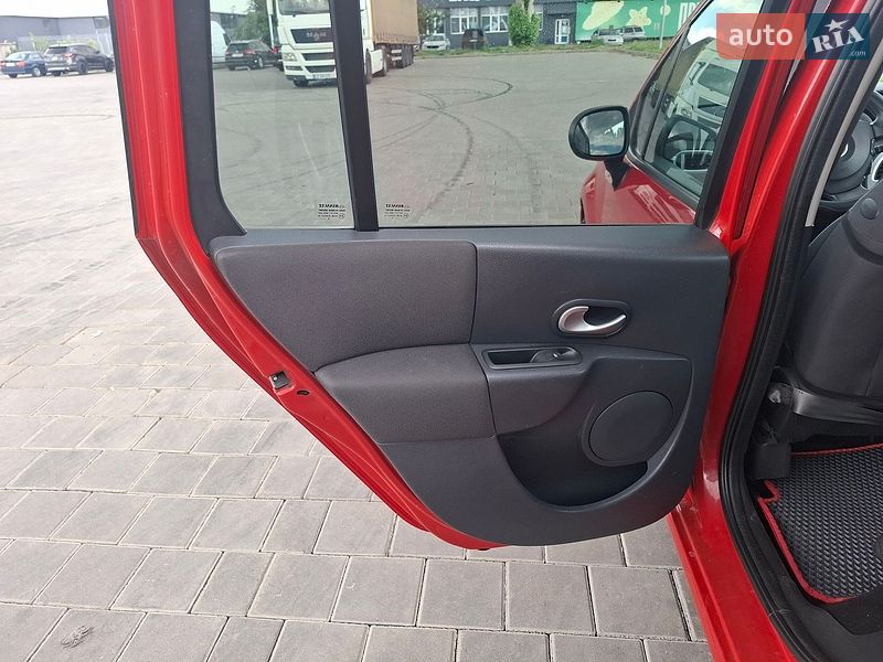 Хетчбек Renault Modus 2009 в Черкасах