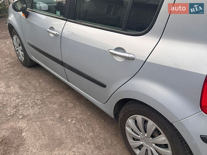 Хетчбек Renault Modus 2004 в Тернополі