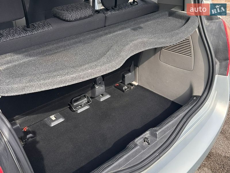 Хетчбек Renault Modus 2004 в Тернополі