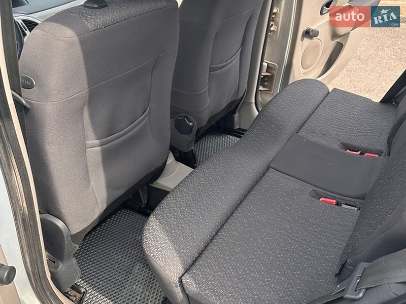 Хетчбек Renault Modus 2004 в Тернополі
