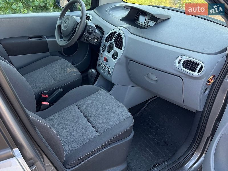 Хэтчбек Renault Modus 2011 в Черкассах