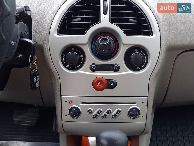 Хэтчбек Renault Modus 2006 в Черкассах