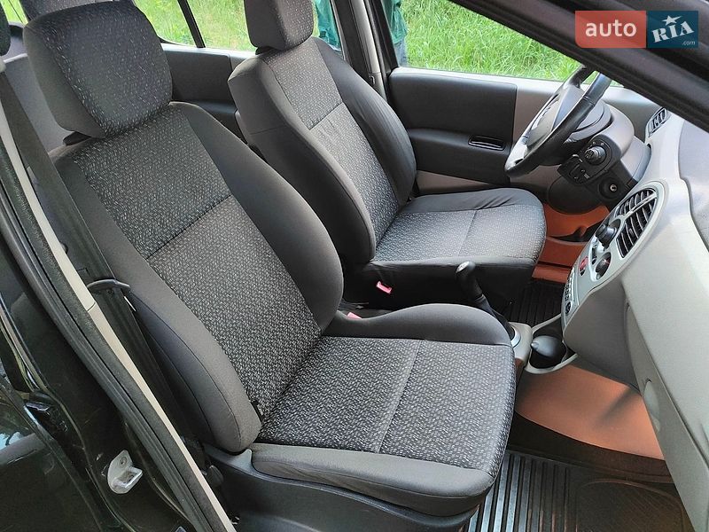 Хэтчбек Renault Modus 2005 в Ковеле