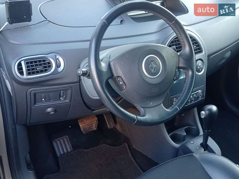 Хэтчбек Renault Modus 2011 в Виннице