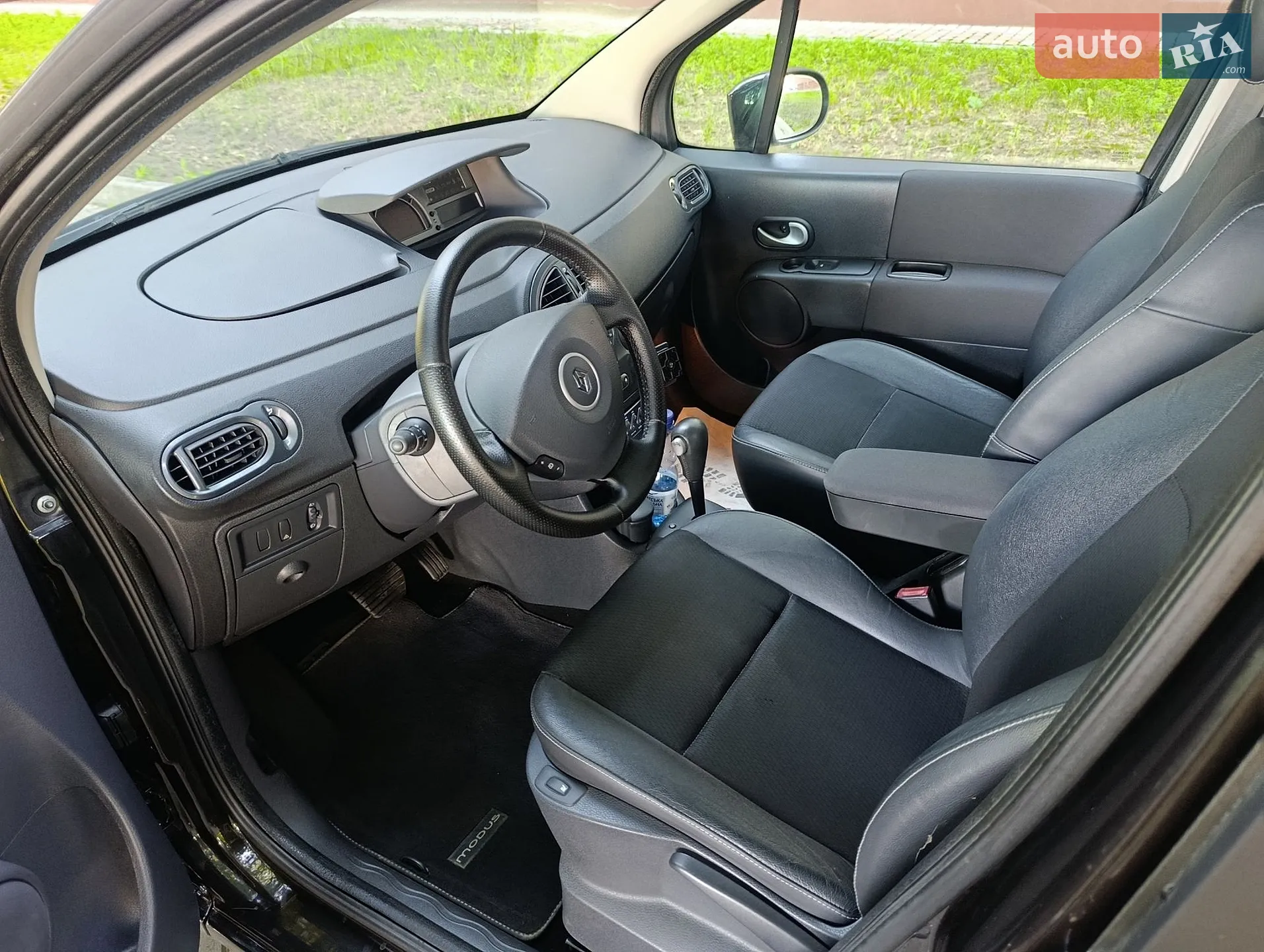 2010 Renault Modus - мініатюра 12