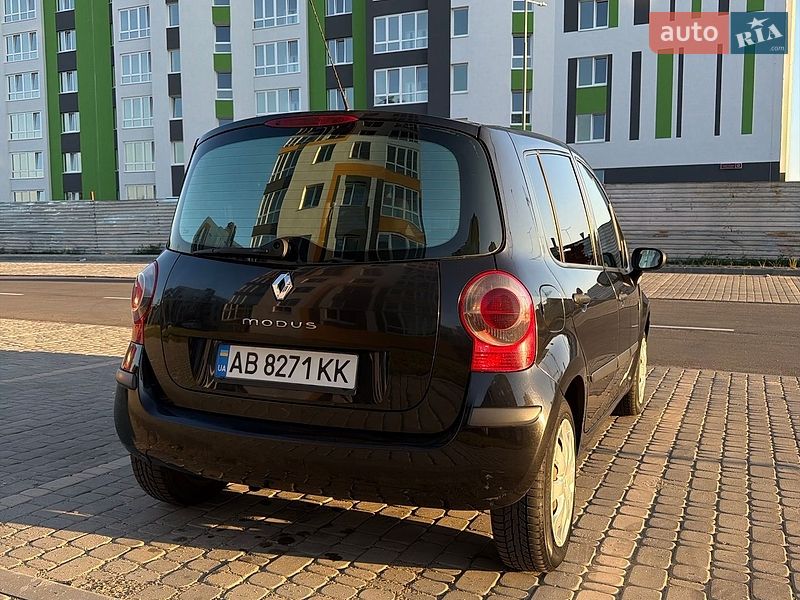 Хэтчбек Renault Modus 2006 в Виннице