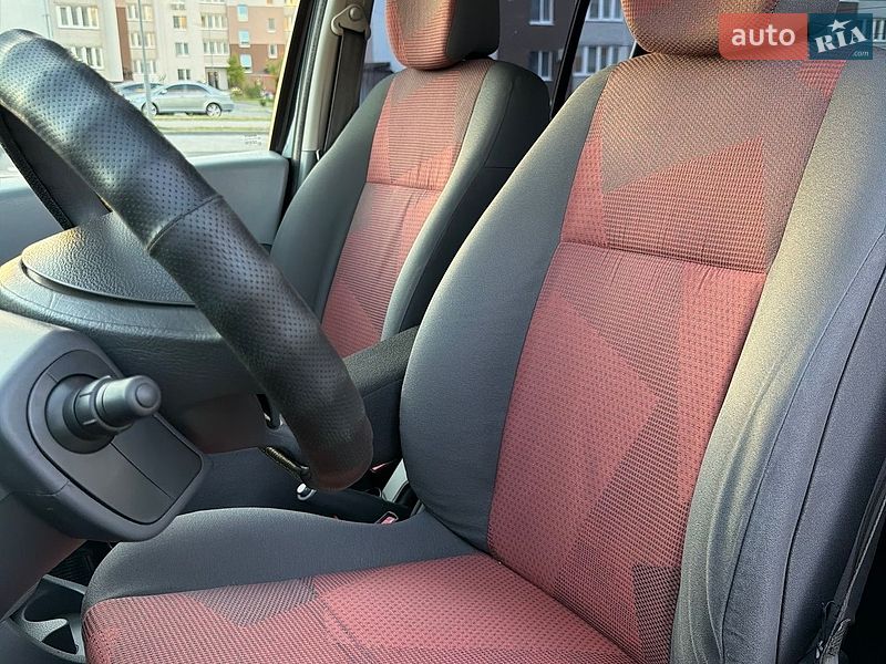 Хэтчбек Renault Modus 2006 в Виннице
