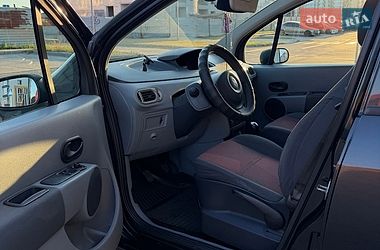Хэтчбек Renault Modus 2006 в Виннице
