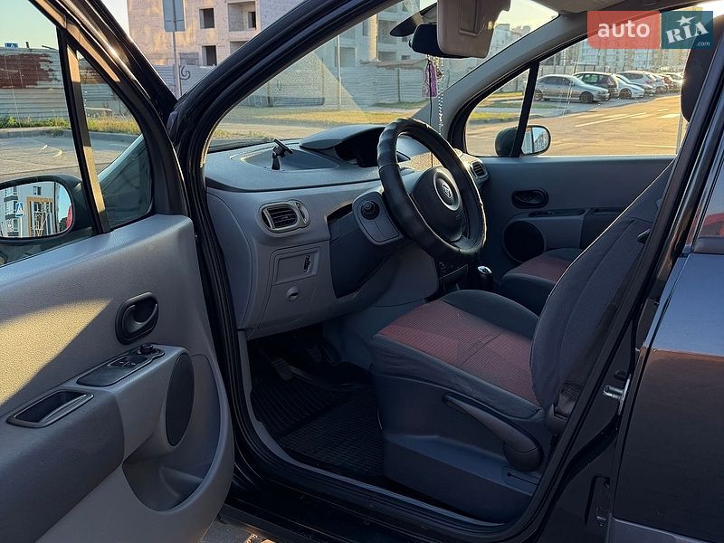 Хэтчбек Renault Modus 2006 в Виннице