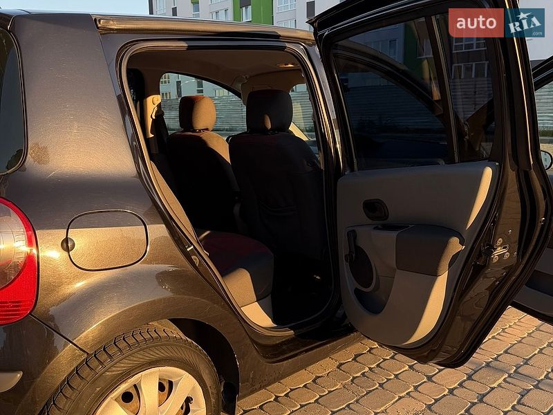 Хэтчбек Renault Modus 2006 в Виннице