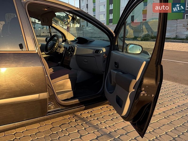 Хэтчбек Renault Modus 2006 в Виннице