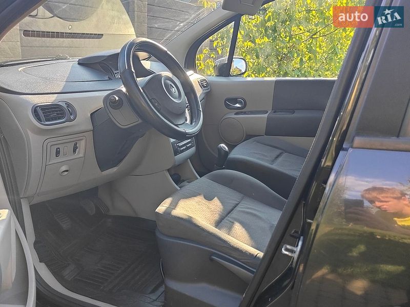 Хетчбек Renault Modus 2006 в Гатне