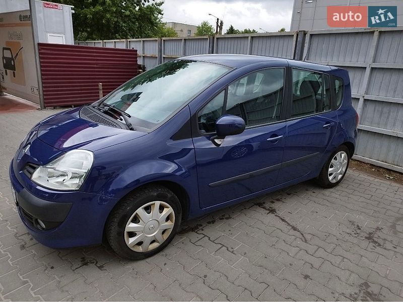 Хэтчбек Renault Modus 2009 в Львове