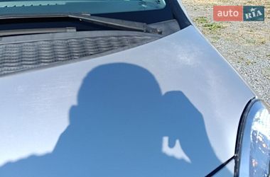 Хэтчбек Renault Modus 2006 в Клевани