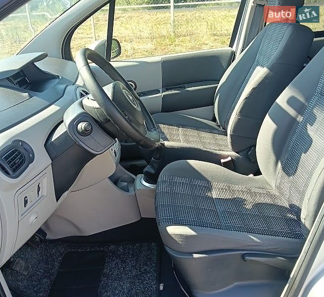 Хэтчбек Renault Modus 2006 в Клевани