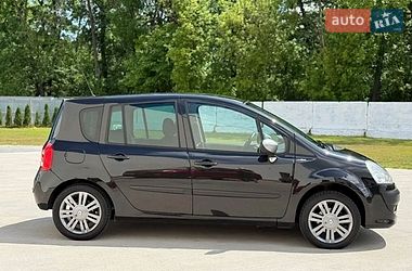 Хэтчбек Renault Modus 2009 в Львове