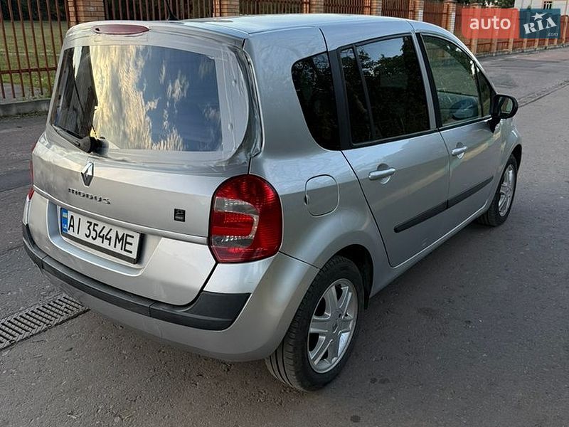 Хэтчбек Renault Modus 2008 в Киеве