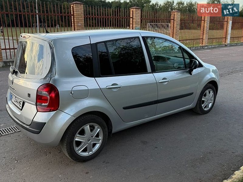 Хэтчбек Renault Modus 2008 в Киеве