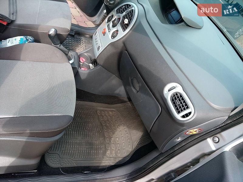 Хэтчбек Renault Modus 2009 в Львове