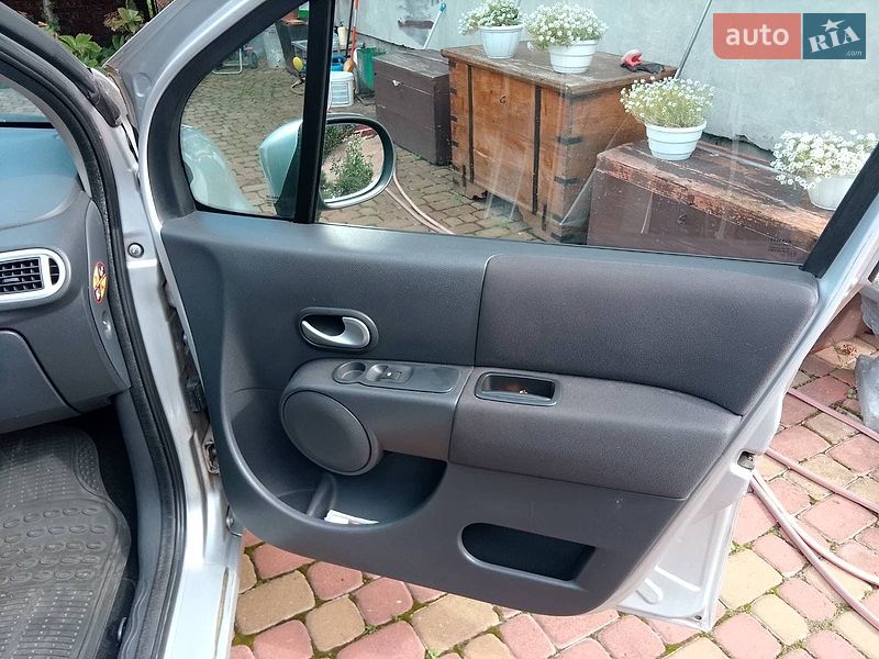 Хэтчбек Renault Modus 2009 в Львове