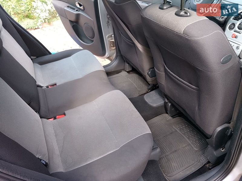 Хэтчбек Renault Modus 2009 в Львове