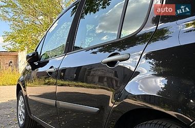 Хэтчбек Renault Modus 2006 в Белой Церкви