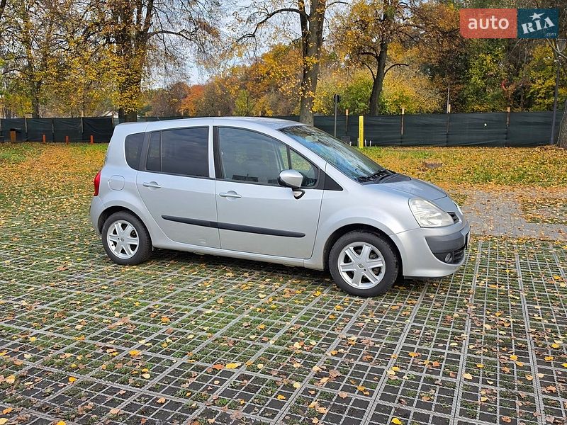 Хэтчбек Renault Modus 2008 в Киеве