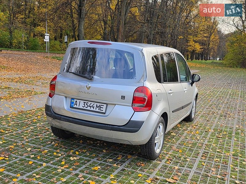 Хэтчбек Renault Modus 2008 в Киеве