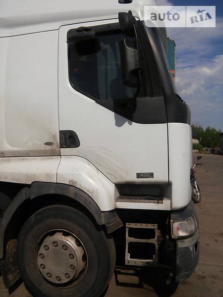 Тягач Renault Premium 2001 в Чернігові