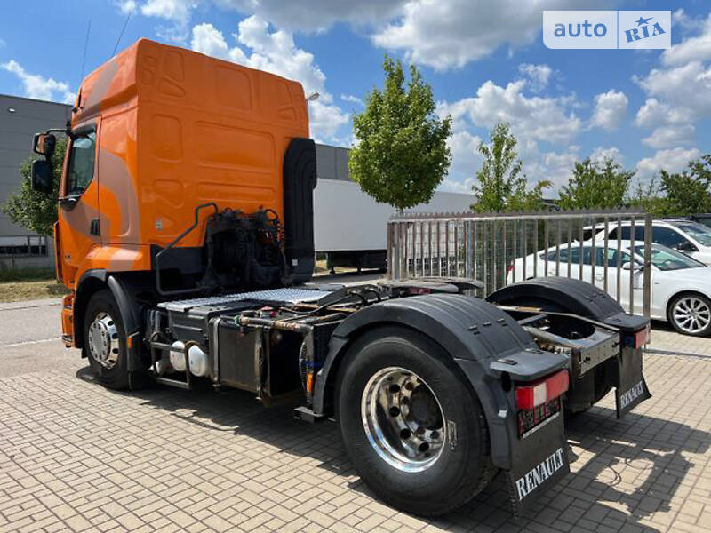 Тягач Renault Premium 2011 в Ужгороде