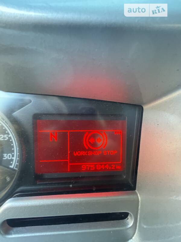 Тягач Renault Premium 2011 в Тячеве