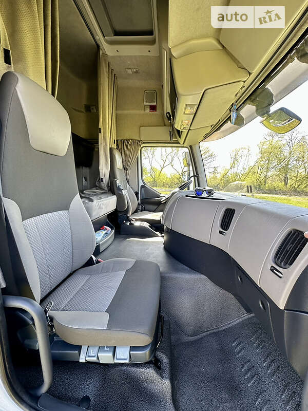 Тягач Renault Premium 2011 в Старокостянтинові