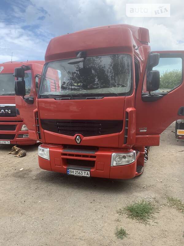 Renault Premium 2012