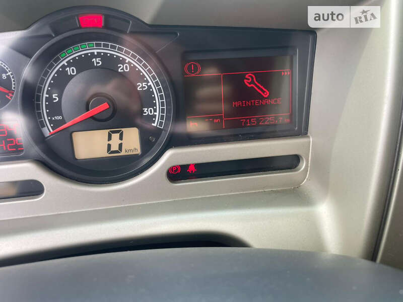 Тягач Renault Premium 2012 в Тячеві