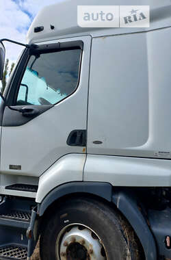 Тягач Renault Premium 2004 в 