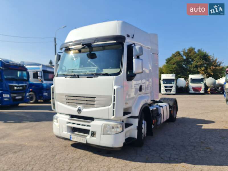 Тягач Renault Premium 2013 в 